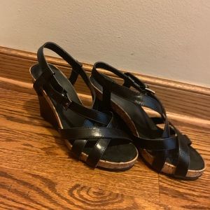 Black sandal wedges !